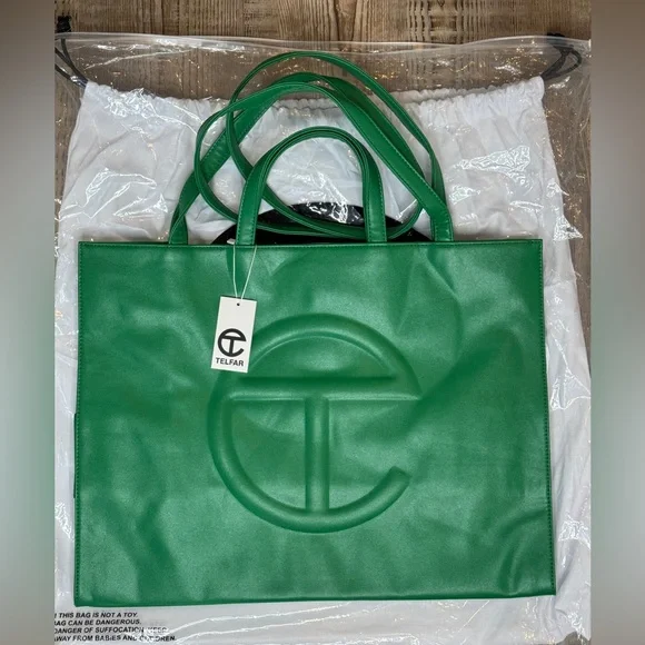 Telfar - Green Screen - Large - Picture 4 of 8